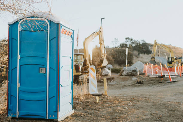 Best Portable toilet rental cost  in Petersburg, MI