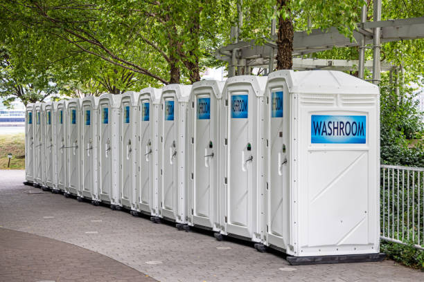Best Porta potty rental near me  in Petersburg, MI