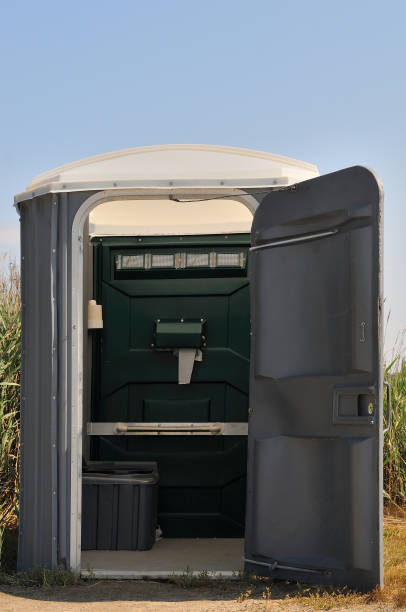 Best Construction site porta potty rental  in Petersburg, MI